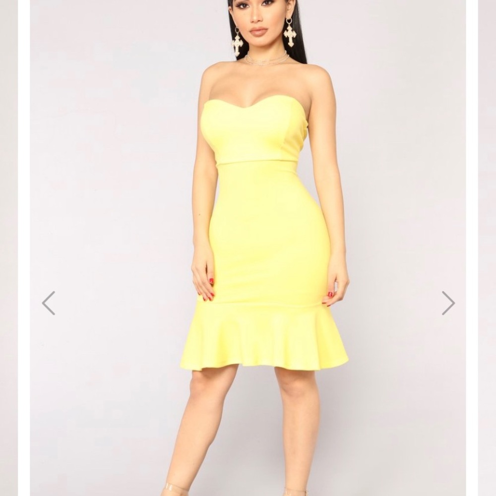 Fashion nova size s yellow dress